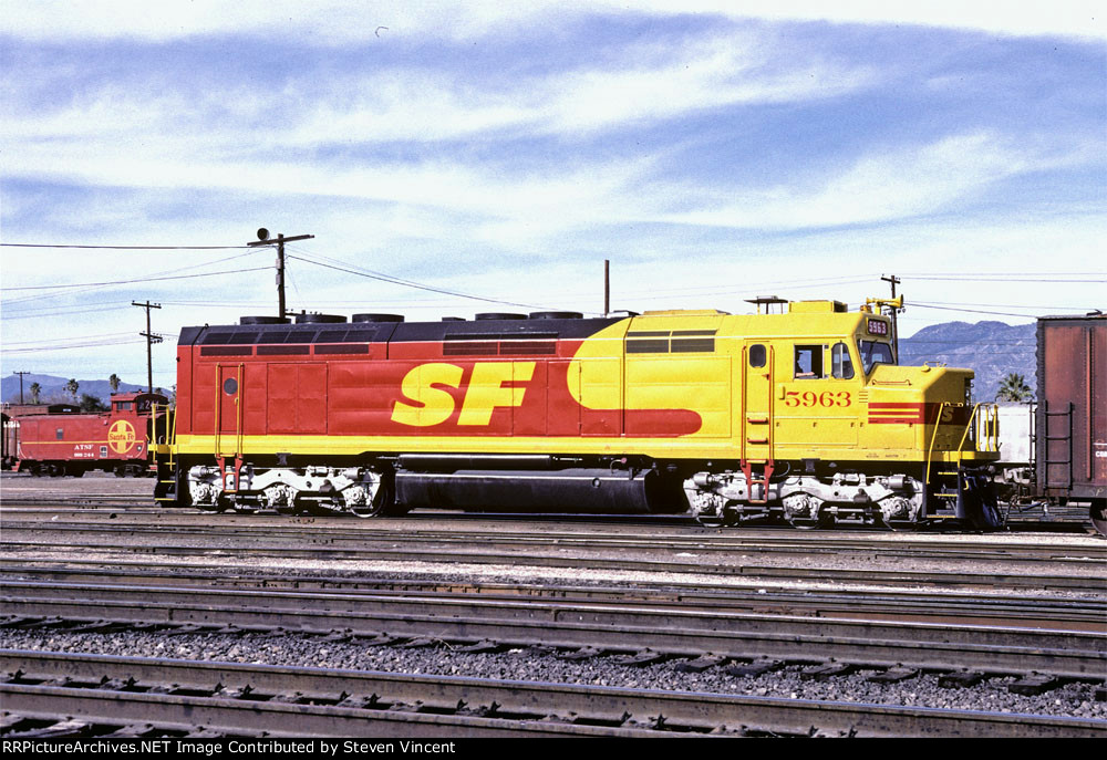 Santa Fe SDF45 ATSF #5963 in merger scheme.